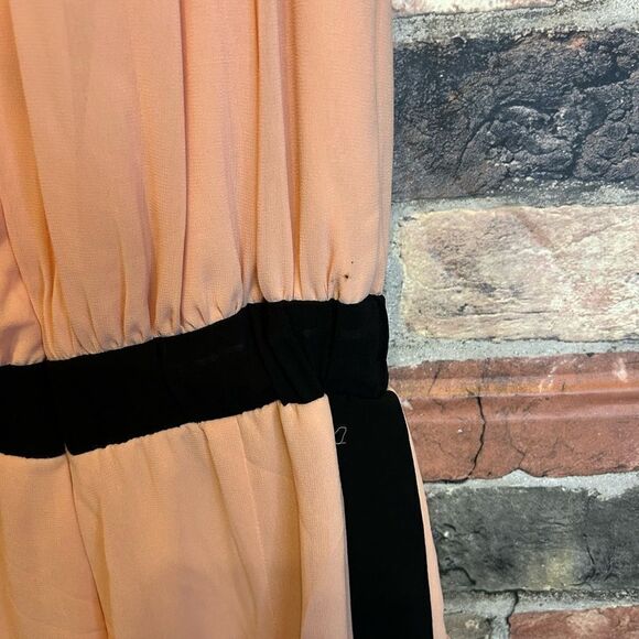 5 for $25🔥Forever 21 Dressy Pink Shorts Romper Juniors Small - Picture 6 of 7